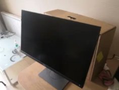 戴尔p2418d显示器,2k超清屏幕，可旋转底座，可竖屏